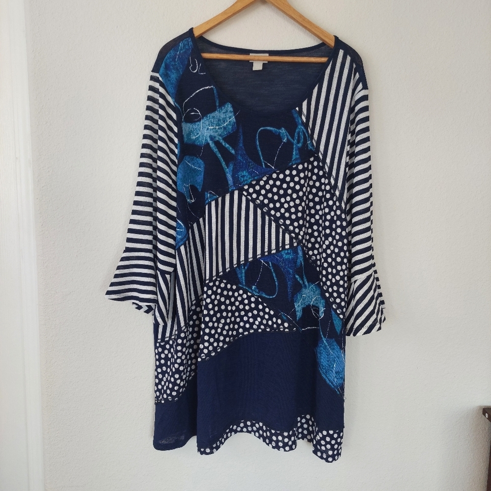 Zim & Zoe Multi Print Tunic Top Size 30/32